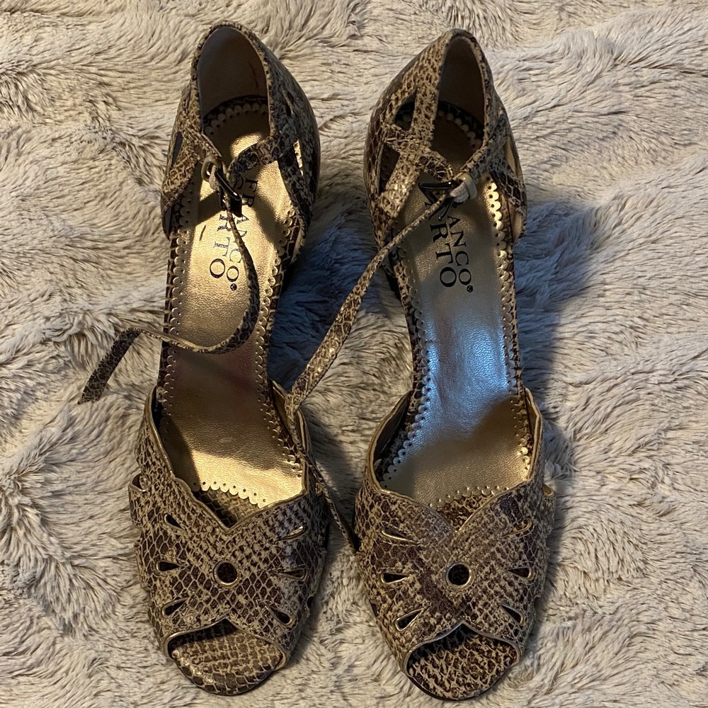 Franco Sarto Textured Brown Heels